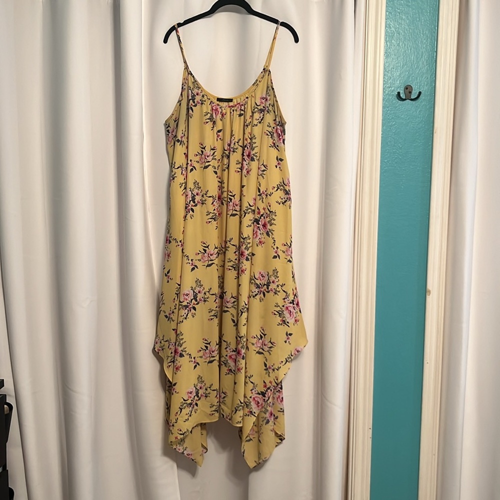 Handkerchief hem maxi dress